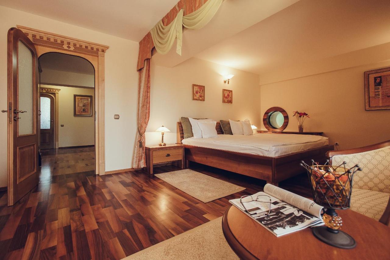 Hotel Denisa Boutique Poiana Brașov Zewnętrze zdjęcie