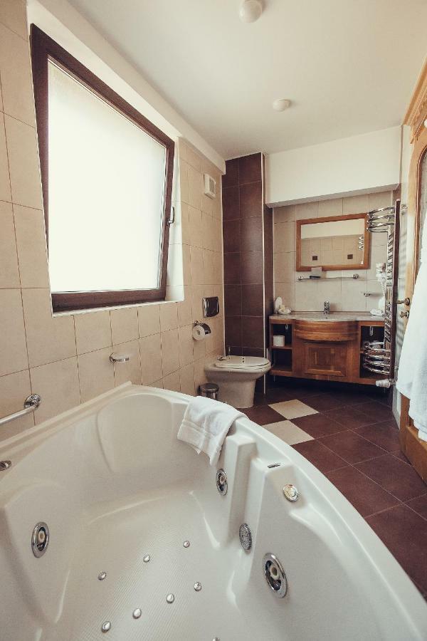 Hotel Denisa Boutique Poiana Brașov Zewnętrze zdjęcie